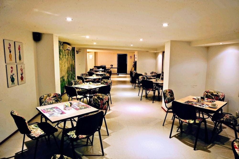 Portal Del Rodeo Apartahotel เมเดยิน ภายนอก รูปภาพ